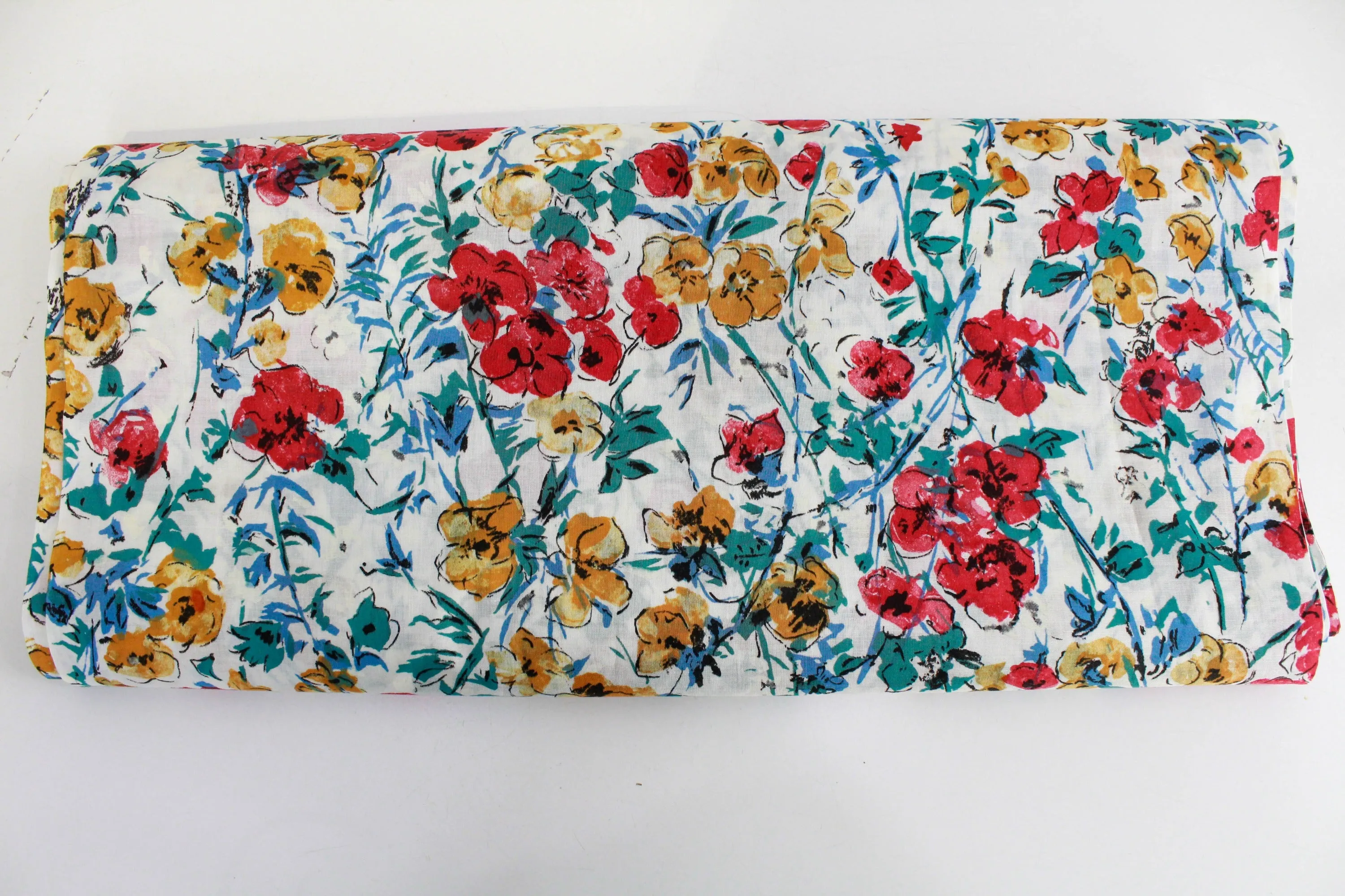 1940s Floral Print Cotton, 4.9 Yards, Vintage Painterly Flower Print