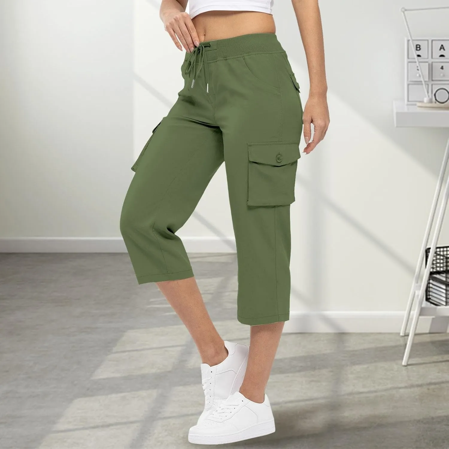 Cargo Capris for Women with Pockets Cropped Jogger Cargo Pants Plus Size Lightweight Capri Cargos Trousers