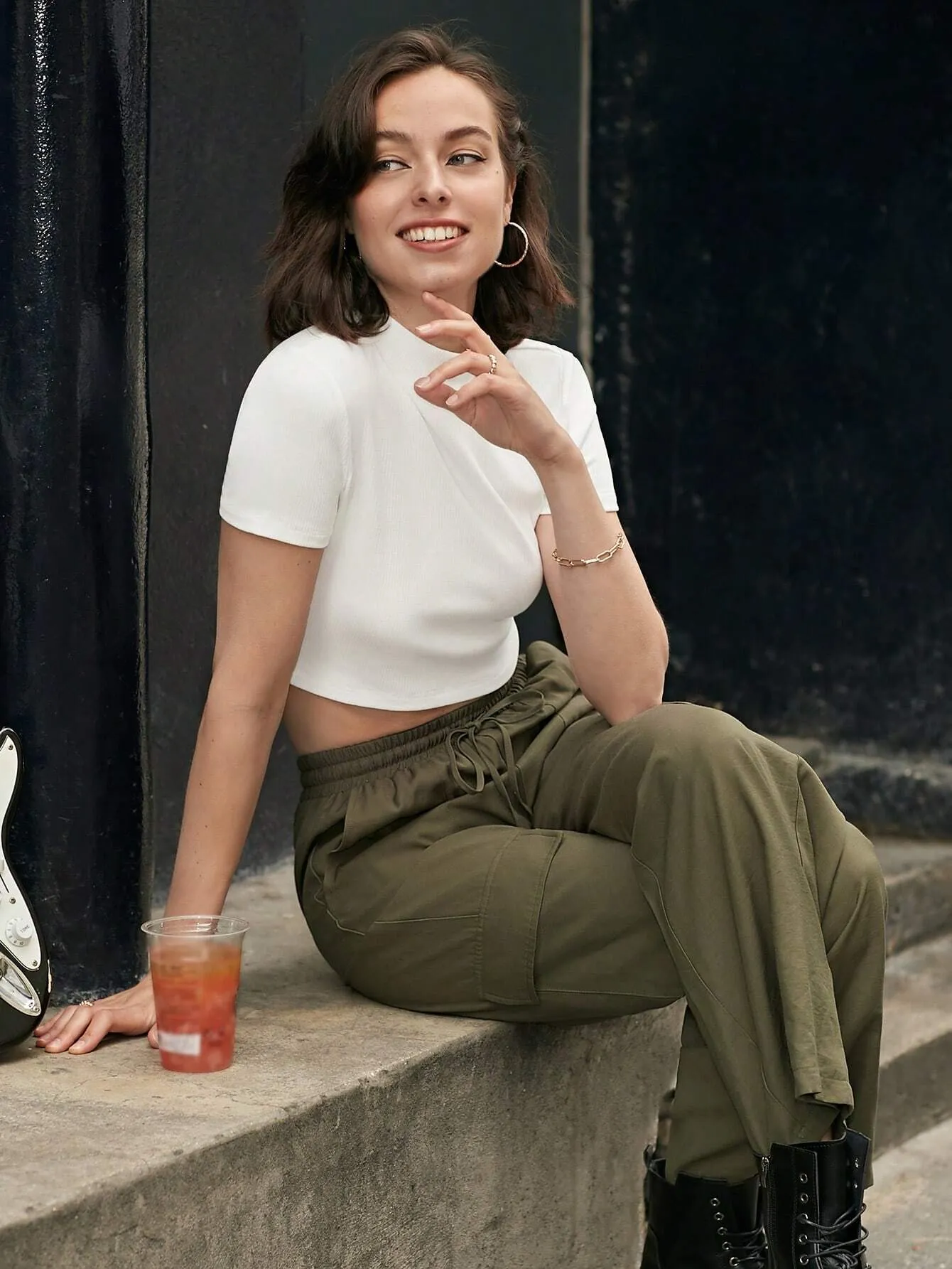 Woven Waistline Cargo Pants